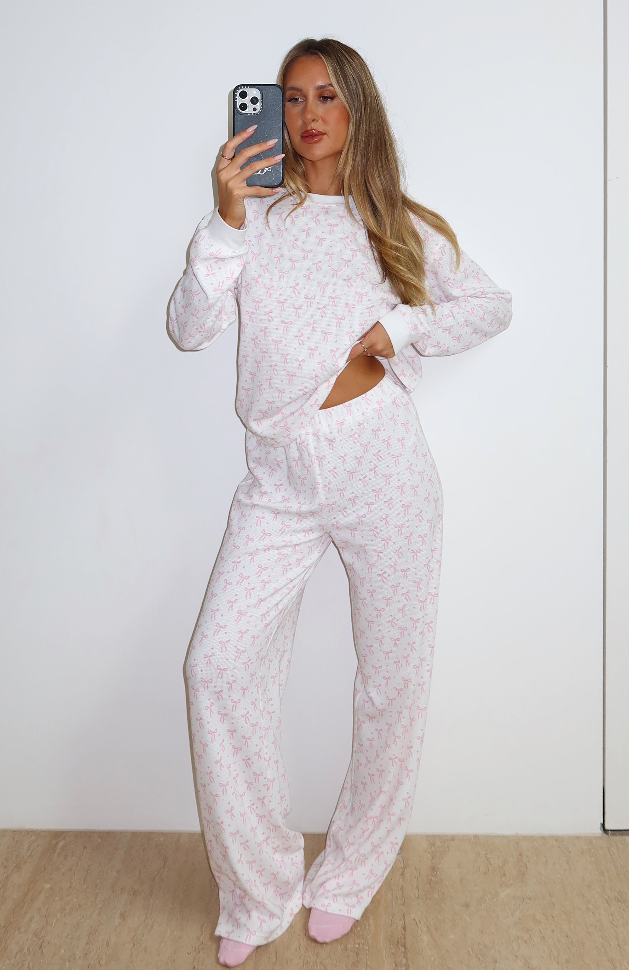 Staying Snug Long Sleeve Pyjama Set Bow Delight